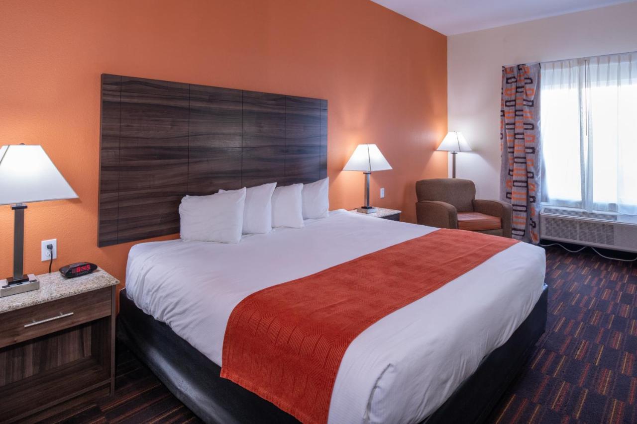 Home Away Kitchen Suites Enid Екстериор снимка