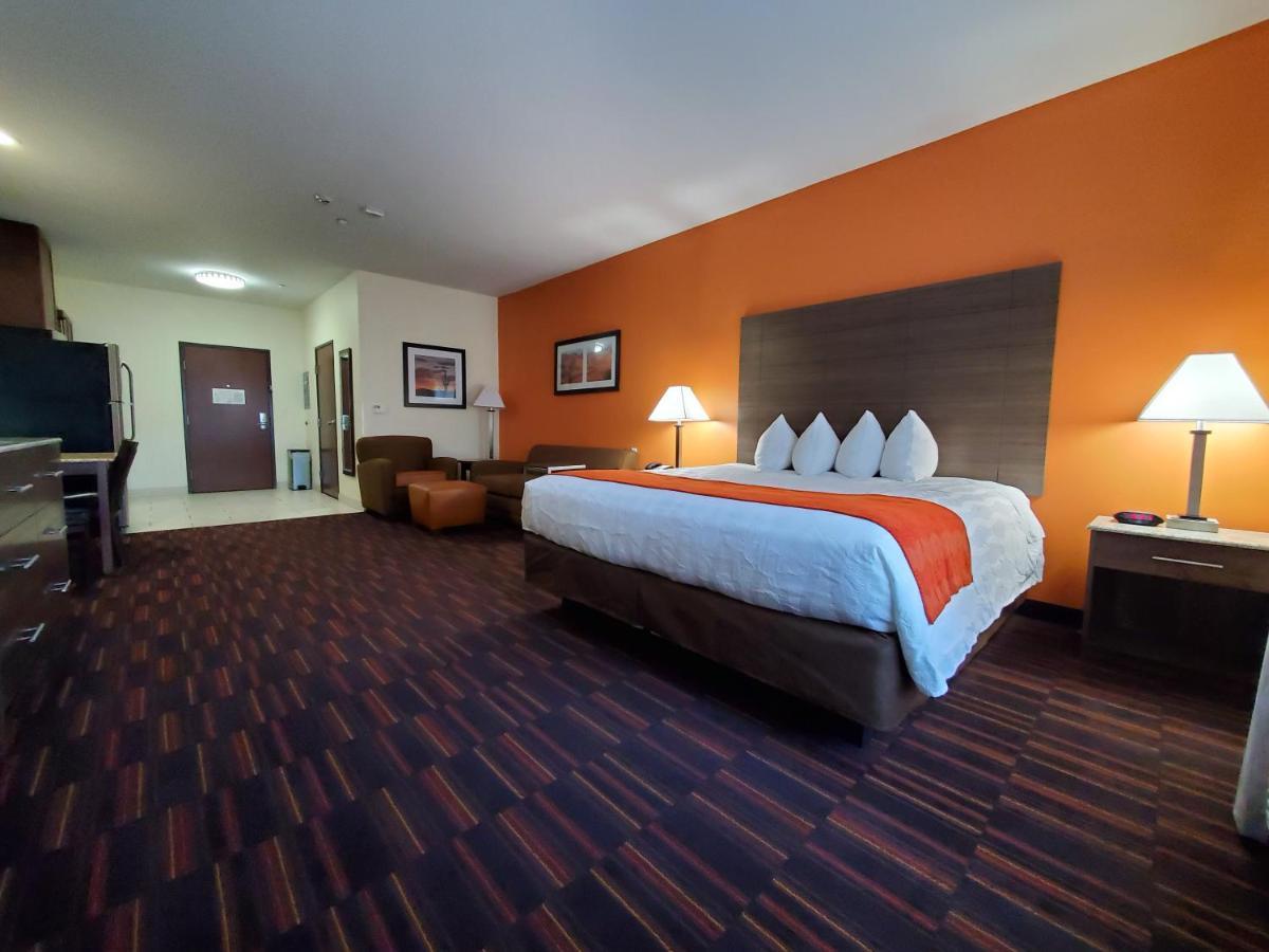 Home Away Kitchen Suites Enid Екстериор снимка